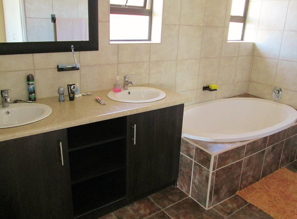 Starfish Surf House Villa Jeffreys Bay Oda fotoğraf
